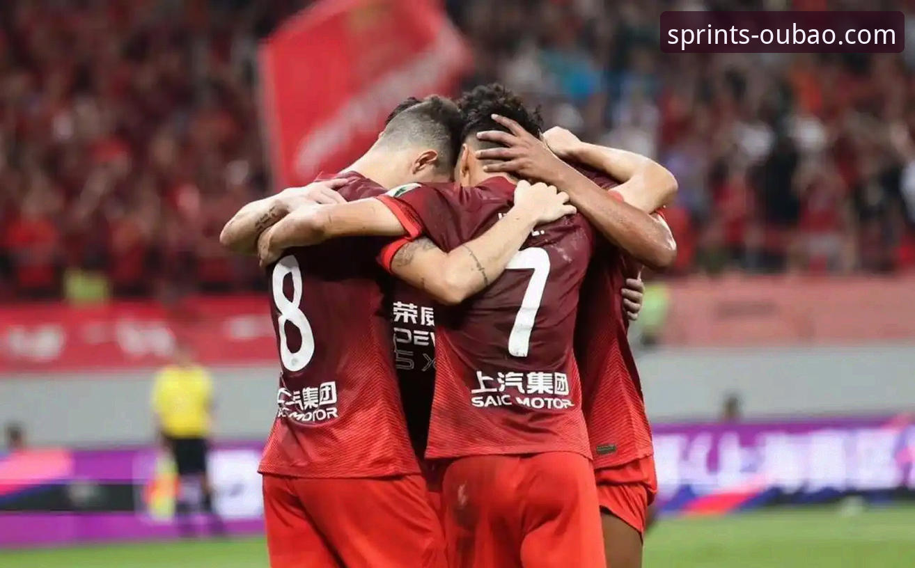 青岛海牛3-1力克上海海港：13年等待后的战术胜利深度解析